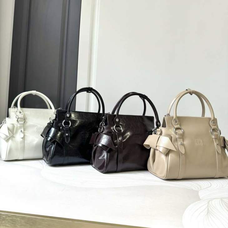 Picture of Miu Miu Handbags _SKUfw230464057fw